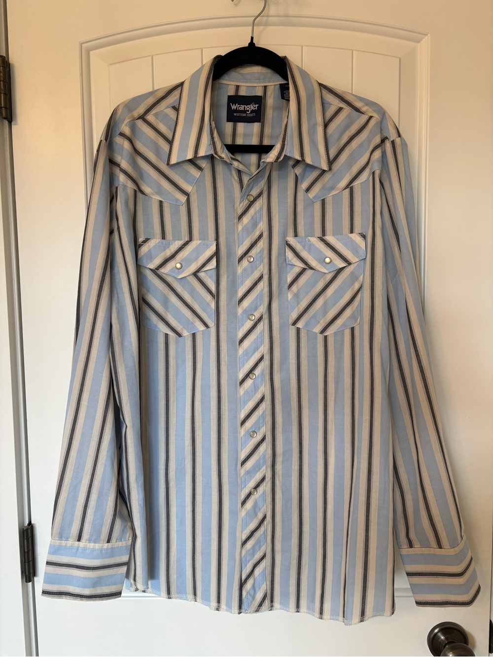 Vintage Wrangler Men’s Striped Western Pearl snap Button-Down Shirt
